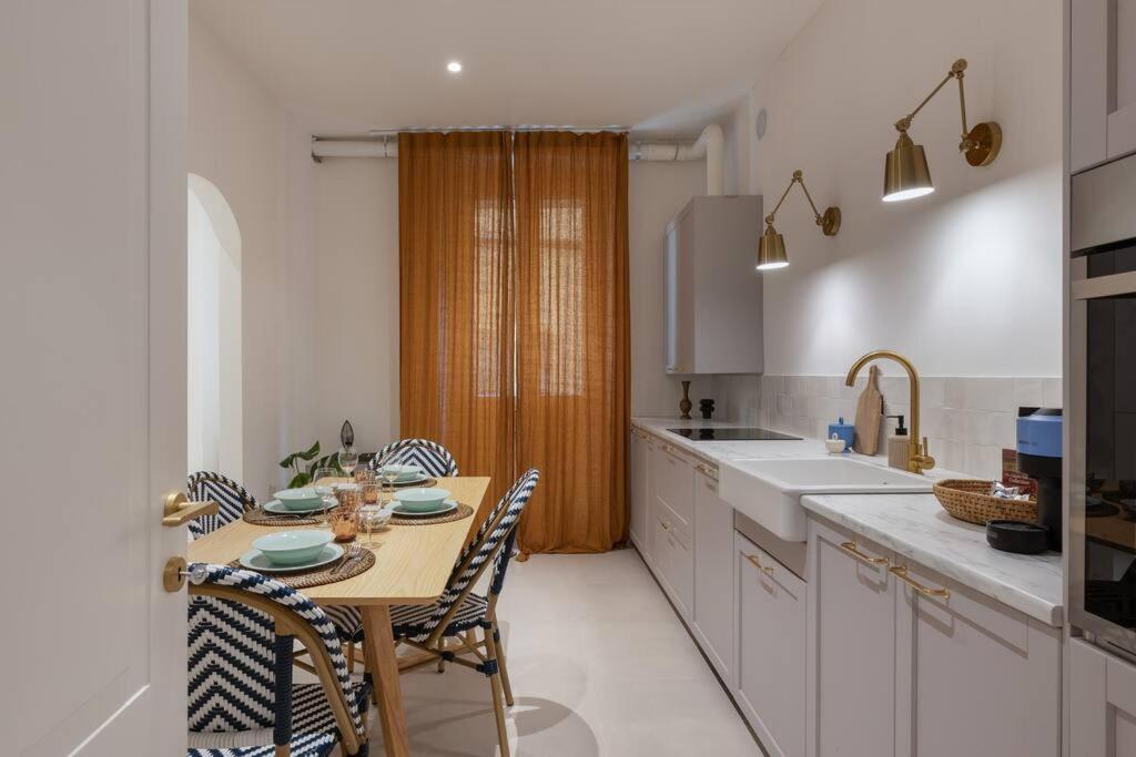 Foscolo 46 - Elegant Family Apartment Trieste Exterior foto